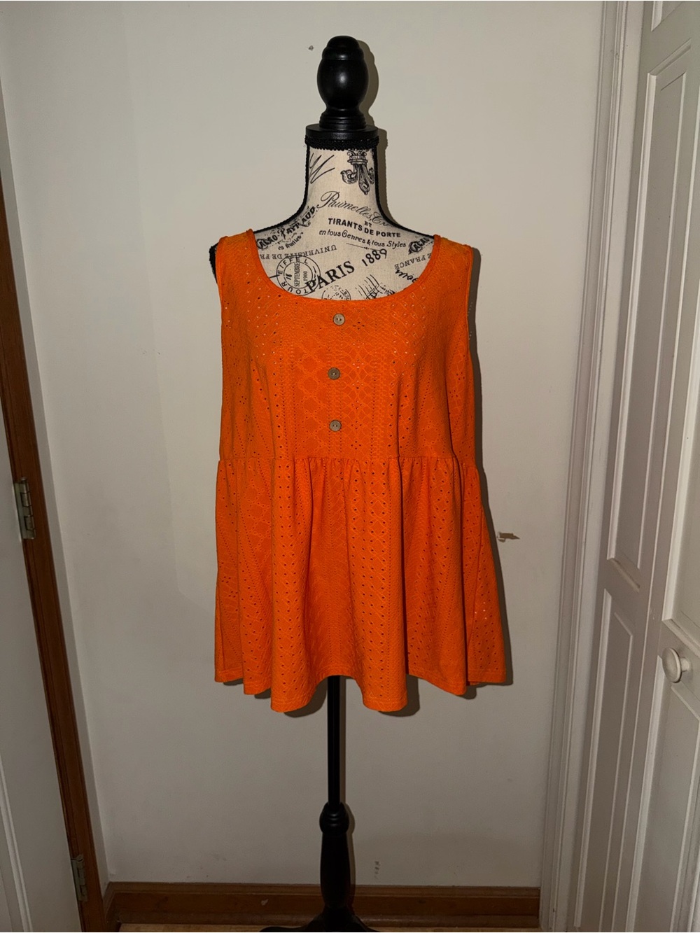 ✨5/$30✨ Sleeveless Eyelet Swing Tank Top in Orange